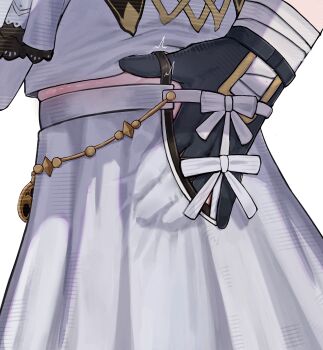 1boy 1girl 2na_(blue2na) absurdres back back_focus bandaged_hand bandages black_gloves commentary from_behind gloves hand_in_another&#039;s_clothes highres male_rover_(wuthering_waves) phoebe_(wuthering_waves) rover_(wuthering_waves) shirt simple_background skirt twitching white_background white_shirt white_skirt wuthering_waves