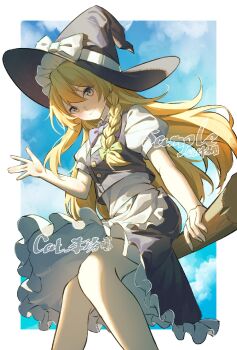 1girl apron artist_name black_skirt black_vest blonde_hair blue_sky border bow braid chinese_commentary closed_mouth cloud commentary_request day frilled_apron frilled_skirt frills green_bow hair_bow hat hat_bow highres kirisame_marisa long_hair looking_at_viewer minuo puffy_short_sleeves puffy_sleeves sample_watermark short_sleeves side_braid single_braid skirt sky smile solo touhou vest waist_apron watermark waving white_border white_bow witch_hat yellow_eyes