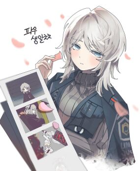 1girl albina_(project_moon) android blue_eyes blue_pupils blush closed_mouth commentary_request dante_(limbus_company) falling_petals faust_(project_moon) grey_hair grey_sweater heishou_pack-mao_branch_(identity)_(project_moon) highres holding holding_sword holding_weapon hoyeonbns lcb_uniform_(project_moon) limbus_company looking_at_viewer medium_hair petals photo_(object) pink_petals project_moon solo standing sweater sword translation_request turtleneck turtleneck_sweater v weapon white_background