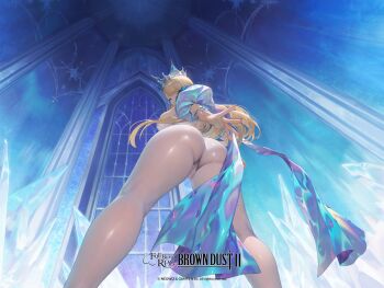 1girl blue_eyes breasts brown_dust_(series) brown_dust_2 cleavage closed_mouth commentary cropped crown dress earrings english_commentary hair_over_one_eye hair_over_shoulder highres ice indoors jewelry large_breasts long_hair looking_at_viewer looking_back official_art ring solo white_dress wilhelmina_(brown_dust) wilhelmina_(frost_queen)_(brown_dust_2)