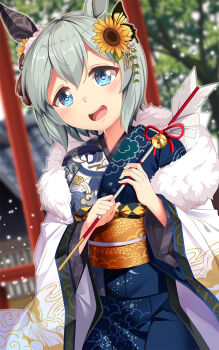 1girl animal_ears blue_eyes blue_kimono blush bow commentary_request ear_bow ear_covers flower grey_hair hair_between_eyes hair_flower hair_ornament hairclip highres horse_ears horse_girl horse_tail japanese_clothes kimono looking_at_viewer open_mouth seiun_sky_(umamusume) short_hair single_ear_cover smile solo sunflower sunflower_hair_ornament tail umamusume yasume_yukito