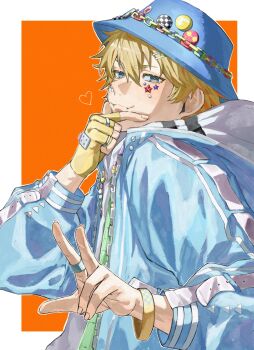 1boy blonde_hair blue_eyes blue_hat blue_hoodie border bracelet closed_mouth commentary_request ex_albio hat heart highres hood hoodie jewelry long_sleeves looking_at_viewer male_focus nijisanji orange_background outside_border ring solo virtual_youtuber w white_border yanatsu_(sitomotu)