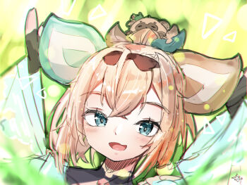 1girl black_gloves blonde_hair blue_eyes commentary_request fang fingerless_gloves gloves highres hololive japanese_clothes kazama_iroha kazama_iroha_(1st_costume) kimono looking_at_viewer medium_hair pokobee ponytail skin_fang smile solo u_da_desu virtual_youtuber white_kimono