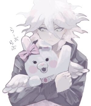 1boy black_jacket bow closed_mouth commentary_request danganronpa_(series) danganronpa_2:_goodbye_despair e_fghij expressionless eyes_visible_through_hair green_eyes hair_between_eyes highres jacket komaeda_nagito long_sleeves pink_bow simple_background translation_request tsurime upper_body usami_(danganronpa) white_background white_hair