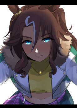 1girl animal_ears blue_eyes brown_hair fur_collar glowing glowing_eyes green_skirt highres horse_ears horse_girl jacket jewelry leaning_forward light_smile looking_at_viewer mejiro_palmer_(line_breakthrough)_(umamusume) mejiro_palmer_(umamusume) midriff navel necklace nose parted_bangs ponytail purple_sash sash shirt simple_background skirt solo umamusume waopaka white_background white_jacket yellow_shirt