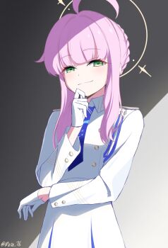 artist_name blue_archive blue_necktie doyagao gloves green_eyes grey_background halo highres kaya_(blue_archive) long_hair necktie pink_hair reia_76 shirt shoulder_strap skirt smug strap two-tone_background white_gloves white_shirt white_skirt yellow_halo