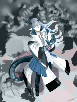 1boy absurdres akari_kadze arknights bead_bracelet beads black_pants black_shoes blue_hair bracelet coat colored_skin dragon_boy dragon_horns dragon_tail from_above full_body grey_eyes grey_hair highres horns jewelry long_hair long_sleeves looking_at_viewer male_focus multicolored_hair open_clothes open_coat pants pointy_ears shoes signature solo standing tail ukrainian_commentary white_coat wide_sleeves yi_(arknights)