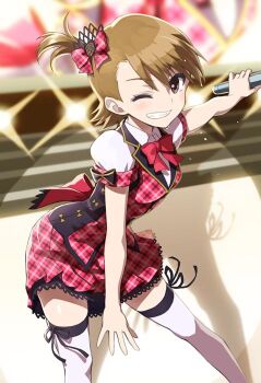 1girl bow bow_legwear bowtie brown_eyes brown_hair commentary feet_out_of_frame futami_ami grin hair_bow hair_ornament idol@school_(idolmaster) idolmaster idolmaster_(classic) jpeg_artifacts looking_at_viewer microphone mofu_(mof_swimradio) one_eye_closed plaid_bow plaid_clothes plaid_skirt plaid_vest pleated_skirt puffy_short_sleeves puffy_sleeves red_bow red_bowtie ribbon shirt short_hair short_sleeves side_ponytail skirt skirt_set smile solo stage standing sweat swept_bangs thighhighs vest white_thighhighs