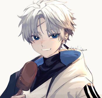 1boy blue_eyes blush earrings fate/grand_order fate_(series) food grey_hair highres holding holding_food holding_ice_cream hood hoodie ice_cream jewelry leica_tityu05 male_focus open_mouth scar scar_on_face scar_on_forehead shirt short_hair simple_background smile solo toudou_heisuke_(fate) upper_body white_background