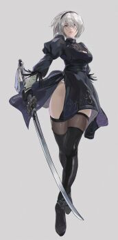 1girl 2b_(nier:automata) absurdres black_gloves black_hairband blue_eyes boots breasts cleavage_cutout clothing_cutout commentary_request covered_eyes darao_(daradara_suyaaa) feather-trimmed_sleeves feather_trim full_body gloves grey_background hairband highleg highleg_leotard highres holding holding_sword holding_weapon juliet_sleeves leotard long_sleeves looking_at_viewer mole mole_under_mouth nier:automata nier_(series) no_blindfold puffy_sleeves short_hair skindentation solo sword thighhighs thighhighs_under_boots thong_leotard twitter_username virtuous_contract weapon white_hair white_leotard