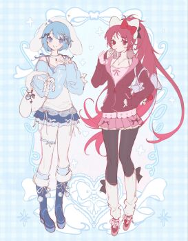 2girls alternate_costume apple bag black_bow black_leggings blue_background blue_boots blue_eyes blue_hair blue_ribbon blue_shirt blue_skirt blush boots bow bow_legwear cinnamoroll cinnamoroll_(cosplay) commentary cosplay detached_sleeves eating food fortissimo frilled_skirt frills fruit fuwa_fuwa_cinnamoroll hair_bow hair_ornament hair_ribbon handbag hat headphones heart hello_kitty hello_kitty_(character) hello_kitty_(character)_(cosplay) highres jacket jewelry leg_warmers leggings long_hair looking_at_viewer mahou_shoujo_madoka_magica mahou_shoujo_madoka_magica_(anime) miki_sayaka multiple_girls musical_note musical_note_hair_ornament necklace peachuu pink_shirt platform_boots ponytail red_bow red_eyes red_hair red_jacket red_shoes red_skirt ribbon sakura_kyoko sanrio shirt shoes short_hair skirt smile sneakers symbol-only_commentary thigh_strap very_long_hair white_hat white_leg_warmers white_ribbon white_shirt
