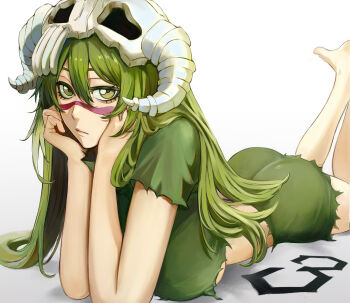1girl 2025 absurdres arrancar ass bare_arms bare_legs barefoot bleach breasts closed_mouth expressionless eyebrows_hidden_by_hair facial_mark foot_out_of_frame gradient_background green_eyes green_hair hair_between_eyes hands_on_own_face head_rest highres large_breasts long_hair looking_at_viewer lying midriff nelliel_tu_odelschwanck on_stomach short_sleeves skull skull_on_head solo torn_clothes torn_sleeves underboob uno_0a