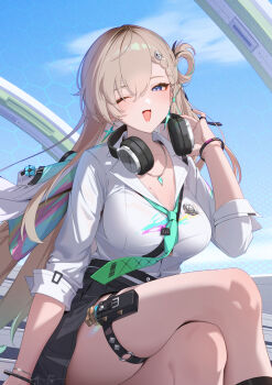 Rule 34 | 1girl, blonde hair, blue sky, breasts, commentary, crossed legs, day, feet out of frame, green necktie, hair ornament, hashtag-only commentary, headphones, headphones around neck, highres, jewelry, large breasts, looking at viewer, lynae (wuthering waves), meda, necklace, necktie, one eye closed, open mouth, outdoors, purple eyes, shirt, sitting, skull hair ornament, sky, smile, solo, tacet mark (wuthering waves), thighs, white shirt, wuthering waves