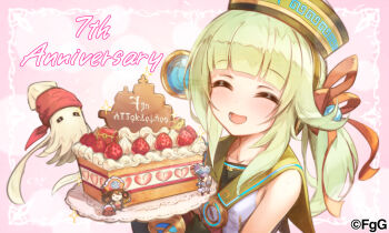 1girl ^_^ artist_name blunt_bangs cake character_doll closed_eyes doll facing_viewer food green_hair hair_ribbon hat highres kurogi liu_shen_(ta_ga_tame_no_alchemist) official_art one-piece_swimsuit orange_ribbon pink_background ribbon second-party_source shenmei_(ta_ga_tame_no_alchemist) simple_background smile solo squid strawberry_cake su_yi_(ta_ga_tame_no_alchemist) swimsuit ta_ga_tame_no_alchemist upper_body white_one-piece_swimsuit