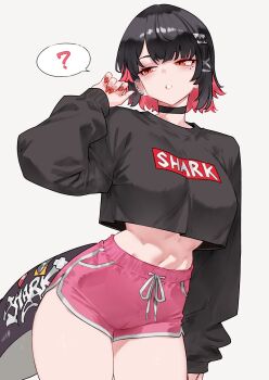 1girl ? absurdres black_choker black_hair black_shirt bluefield breasts choker colored_inner_hair commentary cropped_shirt dolphin_shorts ellen_joe fins fish_tail grey_background hair_ornament hairclip hand_up high-waist_shorts highres large_breasts mole mole_under_eye multicolored_hair navel parted_lips pink_hair pink_shorts red_eyes shark_girl shark_tail shirt short_hair short_shorts shorts simple_background solo spoken_question_mark swimsuit tail zenless_zone_zero