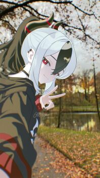 1girl black_choker black_hair black_hoodie black_horns black_nails blue_archive choker closed_mouth commentary demon_horns earclip english_commentary hair_between_eyes highres hood hoodie horns kayoko_(blue_archive) long_sleeves looking_at_viewer multicolored_hair nail_polish no_halo park photo_background ponytail reaching reaching_towards_viewer red_eyes shi_draco signature smile solo two-tone_hair v white_hair