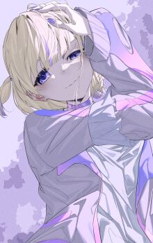 1girl absurdres arm_up blonde_hair choker commentary_request gam_1124 half-closed_eye hand_on_own_head highres hololive jacket looking_at_viewer multicolored_hair purple_background purple_choker purple_eyes purple_hair purple_nails shirt short_hair smile solo streaked_hair todoroki_hajime two_side_up upper_body virtual_youtuber white_jacket white_shirt