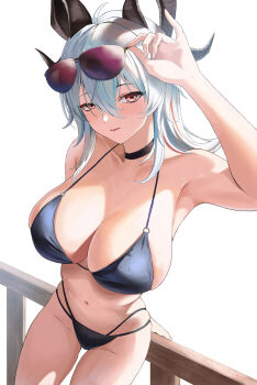 Rule 34 | 1girl, against railing, ahoge, alternate breast size (larger), arm up, armpits, bare shoulders, bikini, black bikini, black horns, breasts, cleavage, closed mouth, collarbone, commentary, curled horns, eyewear on head, hair between eyes, halterneck, higashiwun izumi, highres, horns, large breasts, light blush, long hair, looking at viewer, multi-strapped bikini bottom, multicolored hair, navel, railing, red eyes, simple background, solo, stomach, streaked hair, sunglasses, swimsuit, thighs, white background, white hair, wuthering waves, zani (wuthering waves)