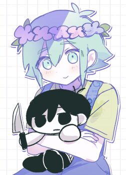 2boys :&gt; antenna_hair basil_(headspace)_(omori) basil_(omori) black_eyes black_hair black_socks blue_overalls blush closed_mouth colored_skin crossed_arms double-parted_bangs flower flower_wreath green_eyes green_hair green_shirt hair_between_eyes hashtag-only_commentary head_wreath holding holding_knife knife looking_at_viewer male_focus mini_person miniboy multiple_boys omori omori_(omori) overalls pino_ois1 shirt short_hair short_sleeves sidelocks smile socks t-shirt watermark white_skin