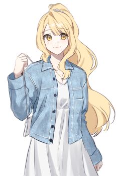 1girl arm_at_side asymmetrical_sidelocks bag blonde_hair breasts buttons closed_mouth collarbone collared_jacket commentary_request cowboy_shot denim denim_jacket dress hair_ornament hair_scrunchie hand_up handbag highres holding holding_bag i.no jacket jewelry long_hair long_sleeves looking_at_viewer necklace open_clothes open_jacket original pocket ponytail puffy_long_sleeves puffy_sleeves scrunchie sidelocks simple_background small_breasts smile solo standing swept_bangs very_long_hair wavy_hair white_background white_bag white_dress white_scrunchie yellow_eyes