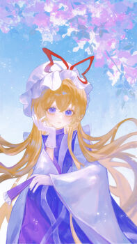 Rule 34 | 1girl, absurdres, blonde hair, chinese commentary, closed mouth, commentary request, dress, folding fan, hand fan, hat, hat ribbon, highres, holding, holding fan, long hair, long sleeves, looking at viewer, mob cap, purple eyes, purple tabard, ribbon, solo, tabard, touhou, very long hair, white dress, wide sleeves, yakumo yukari, zhen zi bu wang wa jing ren
