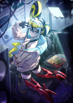 1girl absurdres black_gloves black_hair black_shorts black_thighhighs blue_eyes breasts cleavage commentary_request duel_monster eyewear_on_head gloves green_hair green_pupils hair_between_eyes highres kewl_tune_reco lanoyee long_hair long_sleeves looking_at_viewer multicolored_hair shorts smile thighhighs white_hair yu-gi-oh!