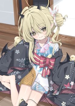 1girl alternate_costume alternate_hairstyle bags_under_eyes barefoot black_horns black_kimono black_tail black_wings blonde_hair blue_archive blush chinese_commentary closed_mouth commentary_request demon_girl demon_horns demon_tail demon_wings hair_bun halo highres horns ibuki_(blue_archive) japanese_clothes kimono long_hair long_sleeves looking_at_viewer low_wings obi open_clothes open_kimono partial_commentary pointy_ears print_kimono sash short_kimono short_yukata single_side_bun sitting sleeves_past_fingers sleeves_past_wrists smile solo tail wasabi_koharu wings yellow_eyes yellow_halo yokozuwari yukata