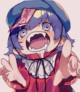 1girl bib black_ribbon blue_hat commentary_request drooling fingernails grey_background hat looking_at_viewer miyako_yoshika neck_ribbon newsboy_cap ofuda open_mouth outstretched_arms purple_eyes purple_hair red_shirt ribbon sharp_teeth shinjitsu_no_kuchi shirt short_sleeves simple_background solo teeth touhou upper_body zombie_pose