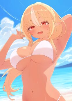 1girl arm_behind_head arm_up armpits bare_arms bare_shoulders beach bikini blonde_hair breasts cleavage dark-skinned_female dark_skin hand_up highres hololive large_breasts long_hair looking_at_viewer multicolored_hair navel open_mouth pointy_ears ponytail red_eyes sen_(senkuden) shiranui_flare smile solo stomach strap_gap string_bikini swimsuit two-tone_hair upper_body virtual_youtuber wet white_bikini