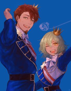 2boys apollo_(fate) arm_up azi_pra belt black_jacket blue_background border brown_belt brown_eyes cosplay epaulettes facial_hair fate/grand_order fate_(series) fujimaru_ritsuka_(male) fujimaru_ritsuka_(male)_(cosplay) fujimaru_ritsuka_(male)_(halloween_royalty) goatee green_hair hector_(fate) highres jacket male_focus multiple_boys one_eye_closed open_mouth orange_eyes paris_(fate) short_hair sweatdrop white_border