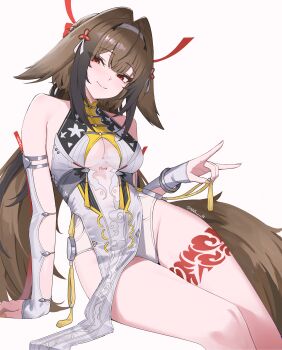 1girl absurdres arm_support bare_shoulders breasts brown_hair closed_mouth commentary fingernails fox_tail hair_flaps hair_ornament highres invisible_chair leg_tattoo leotard long_hair looking_at_viewer medium_breasts multicolored_hair nail_polish nvl pelvic_curtain red_eyes simple_background sitting smile solo streaked_hair tail tattoo thighs twitter_username very_long_hair white_background white_leotard ye_shunguang yellow_nails zenless_zone_zero