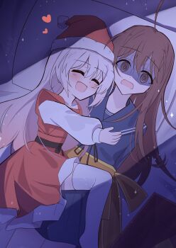 2girls @_@ absurdres blue_sailor_collar blue_shirt brown_eyes brown_hair closed_eyes commentary_request cuddling dress from_above gradient_hair hat heart highres hug long_hair luliam_santamagia lying multicolored_hair multiple_girls muryoku_seijo_to_munou_oujo on_back open_mouth pillow pink_hair red_dress red_hat sailor_collar school_uniform serafuku shaded_face shirt shiyan_ying smile sparkle tamura_nana thighhighs white_hair white_thighhighs yuri