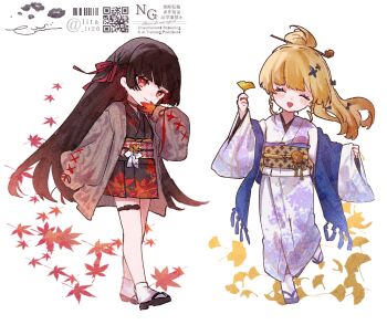 2girls alternate_costume black_hair black_kimono blonde_hair chibi chibi_only chisa_(wuthering_waves) closed_eyes commentary_request hair_ornament hair_ribbon hair_stick high_ponytail highres japanese_clothes kimono long_hair long_sleeves lt26 multiple_girls phoebe_(wuthering_waves) ponytail red_eyes red_ribbon ribbon smile white_kimono wuthering_waves