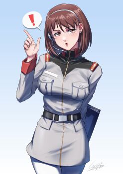 Rule 34 | !, 1girl, absurdres, belt, blush, breasts, brown eyes, brown hair, commentary request, earth federation, gundam, gundam lost war chronicles, headset, highres, jacket, large breasts, looking at viewer, military, military jacket, military uniform, noel anderson, open mouth, short hair, simple background, siratori (yy 203), solo, thighhighs
