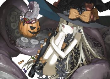 1girl abigail_williams_(fate) abigail_williams_(second_ascension)_(fate) bare_shoulders black_bow black_hat black_pantyhose black_shoes blonde_hair blush bow butterfly_ornament candy candy_cane closed_mouth commentary fate/grand_order fate_(series) fgolz7l food full_body halloween halloween_bucket halloween_costume hat hat_bow highres keyhole lollipop long_hair looking_at_viewer multiple_hat_bows octopus orange_bow pantyhose red_eyes shoes simple_background single_leg_pantyhose sitting smile solo star_(symbol) star_print stuffed_animal stuffed_toy swirl_lollipop symbol-only_commentary teddy_bear tentacles very_long_hair white_background witch_hat