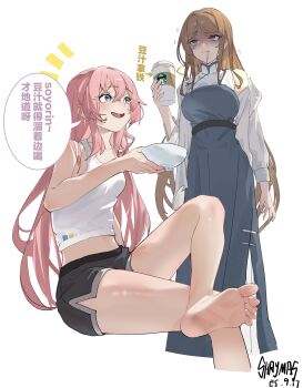 2girls absurdres bang_dream! bang_dream!_it&#039;s_mygo!!!!! barefoot black_shorts blue_dress blue_eyes bowl breasts brown_hair chihaya_anon chinese_commentary chinese_text clothing_cutout commentary_request dress drooling feet foot_focus foreshortening grey_eyes highres holding holding_bowl invisible_chair large_breasts long_hair midriff multiple_girls nagasaki_soyo open_mouth pink_hair shaymas shorts shoulder_cutout sidelocks simple_background sitting soles starbucks tank_top toes translation_request white_background white_tank_top