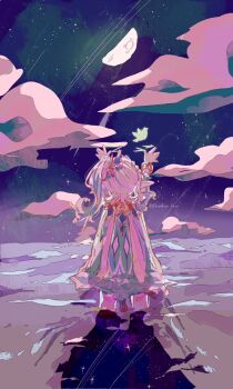 1girl arms_up artist_name banthyo_hiyo barefoot bracelet braid cape cloud cloudy_sky commentary crescent_moon dress english_commentary from_behind full_body genshin_impact gold_bracelet gold_trim green_cape green_hair hair_ornament heart heart_hair_ornament highres jewelry leaf_hair_ornament long_hair moon multicolored_hair nahida_(genshin_impact) night ocean outdoors pointy_ears purple_sky reflection reflective_liquid shadow shooting_star short_sleeves side_ponytail single_braid sky solo standing star_(sky) starry_sky two-tone_hair white_dress white_hair