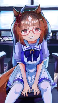 1girl animal_ears blush bob_cut bow breasts brown_hair ear_ornament ear_ribbon glasses highres horse_ears horse_girl horse_tail inverted_bob looking_at_viewer multicolored_hair red-framed_eyewear red_eyes school_uniform shirt short_hair simple_background smile solo tail tracen_school_uniform transcend_(umamusume) umamusume white_hair yashimo_1875