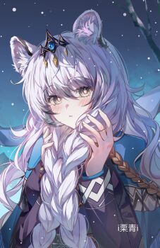 1girl absurdres animal_ear_fluff animal_ears arknights artist_name blue_shawl blush braid bright_pupils commentary fingernails gradient_background green_eyes grey_hair hair_between_eyes hair_ornament hands_in_own_hair hands_up highres holding holding_own_hair i_liqing_i long_hair long_sleeves looking_at_viewer parted_lips pink_pupils pramanix_(arknights) pramanix_the_prerita_(arknights) shawl snow_leopard_ears snow_leopard_girl snowing solo tiara twin_braids upper_body winter
