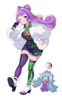 1girl asymmetrical_legwear bow bracelet coat cosplay dynamax_band earrings eyeshadow fur_coat gen_7_pokemon gloves green_eyes hair_bow hairband highres hsin jewelry klara_(pokemon) klara_(pokemon)_(cosplay) lab_coat long_hair makeup mareanie miriam_(pokemon) mismatched_legwear multicolored_hair nintendo one_eye_closed pink_eyeshadow pink_lips poke_ball poke_ball_(basic) pokemon pokemon_sv pokemon_swsh print_shirt print_thighhighs purple_hair shirt shorts side_slit side_slit_shorts simple_background single_glove smile solo streaked_hair swept_bangs thighhighs white_background