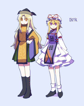 2girls black_boots black_hat black_shoes blonde_hair blue_background boots bow braid bun_with_braided_base closed_mouth commentary constellation_print detached_sleeves dot_nose dress flower_knot frilled_dress frilled_headwear frills full_body green_hakama hair_between_eyes hair_bow hair_bun hakama hakama_short_skirt hakama_skirt hand_on_own_hip hat hat_ribbon japanese_clothes juliet_sleeves knee_boots layered_sleeves long_hair long_sleeves matara_okina medium_dress mob_cap multiple_girls neck_ribbon orange_sleeves orange_tabard parted_bangs puffy_sleeves purple_eyes purple_tabard re1re133 red_bow red_garter red_ribbon ribbon romaji_commentary shadow shirt shoes short_hair_with_long_locks sidelocks simple_background single_hair_bun skirt sleeve_garter smile socks standing tabard touhou turtleneck updo very_long_hair white_dress white_hat white_shirt white_socks wide_sleeves yakumo_yukari yellow_eyes