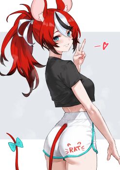 1girl absurdres alternate_costume alternate_hairstyle animal_ears ass black_hair black_shirt blue_bow blue_eyes bluefield blush bow crop_top dolphin_shorts extra_ears grin hair_between_eyes hakos_baelz hand_up highres hololive hololive_english long_hair looking_at_viewer midriff mouse_ears mouse_girl mouse_tail multicolored_hair ponytail red_hair shirt short_sleeves shorts smile solo streaked_hair tail tail_bow tail_ornament v virtual_youtuber white_hair white_shorts