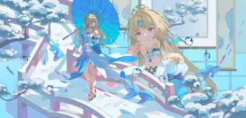 1girl absurdres android arm_up beiyan_beiyan_iouliy bell_sleeves black_choker blonde_hair blue_dress breasts choker cleavage closed_mouth commentary_request detached_sleeves dress forehead_jewel frilled_choker frilled_dress frilled_sleeves frills full_body gradient_hair hand_up high_heels highres holding holding_umbrella honkai:_star_rail honkai_(series) incredibly_absurdres long_hair long_sleeves looking_at_viewer looking_to_the_side multicolored_hair paintbrush parted_bangs pearl_(honkai:_star_rail) purple_eyes robot robot_girl smile solo standing two-tone_dress umbrella very_long_hair white_dress white_sleeves wide_sleeves
