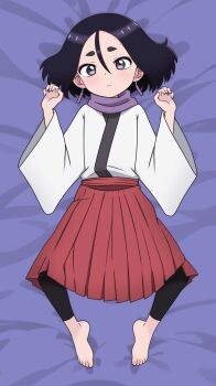 1girl barefoot black_hair black_leggings child closed_mouth earrings eyeshadow female_focus fuki_(kunoichi_tsubaki_no_mune_no_uchi) full_body grey_eyes grey_hair hakama hakama_skirt hands_up japanese_clothes jewelry kimono kosode kunoichi_tsubaki_no_mune_no_uchi leggings long_sleeves looking_at_viewer lying makeup medium_hair monosex on_back on_bed purple_scarf red_eyeshadow red_skirt scarf shy skirt solo straight-on thick_eyebrows toes variant_set w_arms white_kimono wide_sleeves
