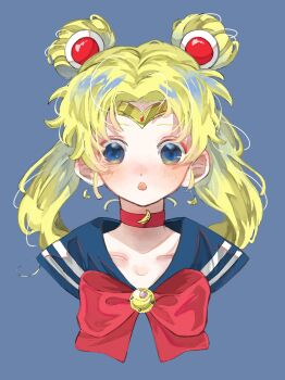 1girl bishoujo_senshi_sailor_moon blonde_hair blue_eyes blush bow bowtie choker circlet crescent crescent_earrings double_bun earrings hair_bun highres jewelry looking_at_viewer red_bow red_bowtie red_choker sailor_moon sidelocks simple_background solo tsukino_usagi twintails u_mi031