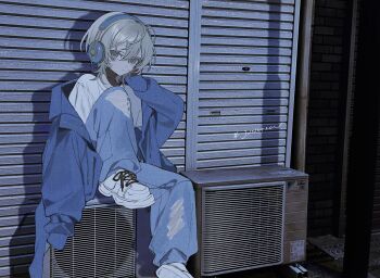 1girl blonde_hair blue_eyes blue_jacket blue_pants condenser_unit denim foot_out_of_frame hand_on_headphones headphones highres jacket jacket_partially_removed jeans knee_up looking_at_viewer medium_hair original outdoors pants photo_background shirt shoes si_(wooupp) single_sleeve_past_fingers sitting sitting_on_object sneakers solo torn_clothes torn_jeans torn_pants white_shirt white_shoes wolf_cut