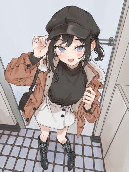 1girl :d absurdres bag black_boots black_hair black_hat black_shirt blue_eyes boots braid breasts brown_jacket commentary door english_commentary full_body fur-trimmed_jacket fur_trim hand_on_own_hat hat highres indoors jacket knee_boots lace-up_boots light_blush long_sleeves looking_at_viewer medium_breasts newsboy_cap open_mouth original ponytail shirt shoulder_bag sidelocks skirt slit_pupils smile solo tohu_sand white_skirt