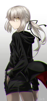 1girl artoria_pendragon_(fate) black_camisole black_jacket black_ribbon black_shorts blonde_hair breasts camisole commentary_request fate/grand_order fate_(series) hair_ribbon highres jacket long_hair long_sleeves looking_at_viewer looking_back low_ponytail open_clothes open_jacket ponytail ribbon saber_alter saber_alter_(ver._shinjuku_1999) short_shorts shorts sidelocks small_breasts solo thighs yellow_eyes yubeshi_(zecxl)