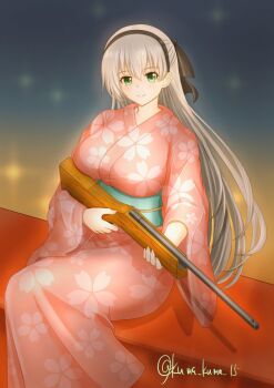 1girl ao_no_kiseki aqua_sash artist_name black_bow black_hairband bow breasts closed_mouth commentary cork_gun eiyuu_densetsu elie_macdowell floral_print floral_print_kimono green_eyes grey_hair gun hair_bow hairband half_updo holding holding_gun holding_weapon japanese_clothes kimono kuma_kuma_15 large_breasts long_hair obi pink_kimono print_kimono rifle sash sitting smile solo twitter_username weapon wide_sleeves zero_no_kiseki
