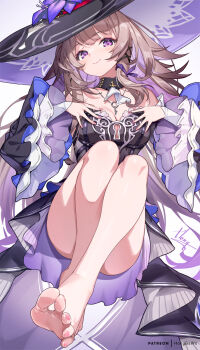 1girl ascot bare_shoulders barefoot black_dress black_hat blush breasts cleavage closed_mouth commentary_request detached_collar detached_sleeves dress feet flower grey_hair hat hat_flower herta_(honkai:_star_rail) highres hong_(white_spider) honkai:_star_rail honkai_(series) jewelry key key_necklace long_hair looking_at_viewer medium_breasts necklace purple_eyes purple_skirt sidelocks skirt smile solo the_herta_(honkai:_star_rail) variant_set witch_hat